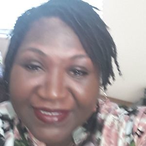 Meet your Posher, Connie